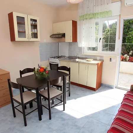 Apartamento Okrug Donji 3 *